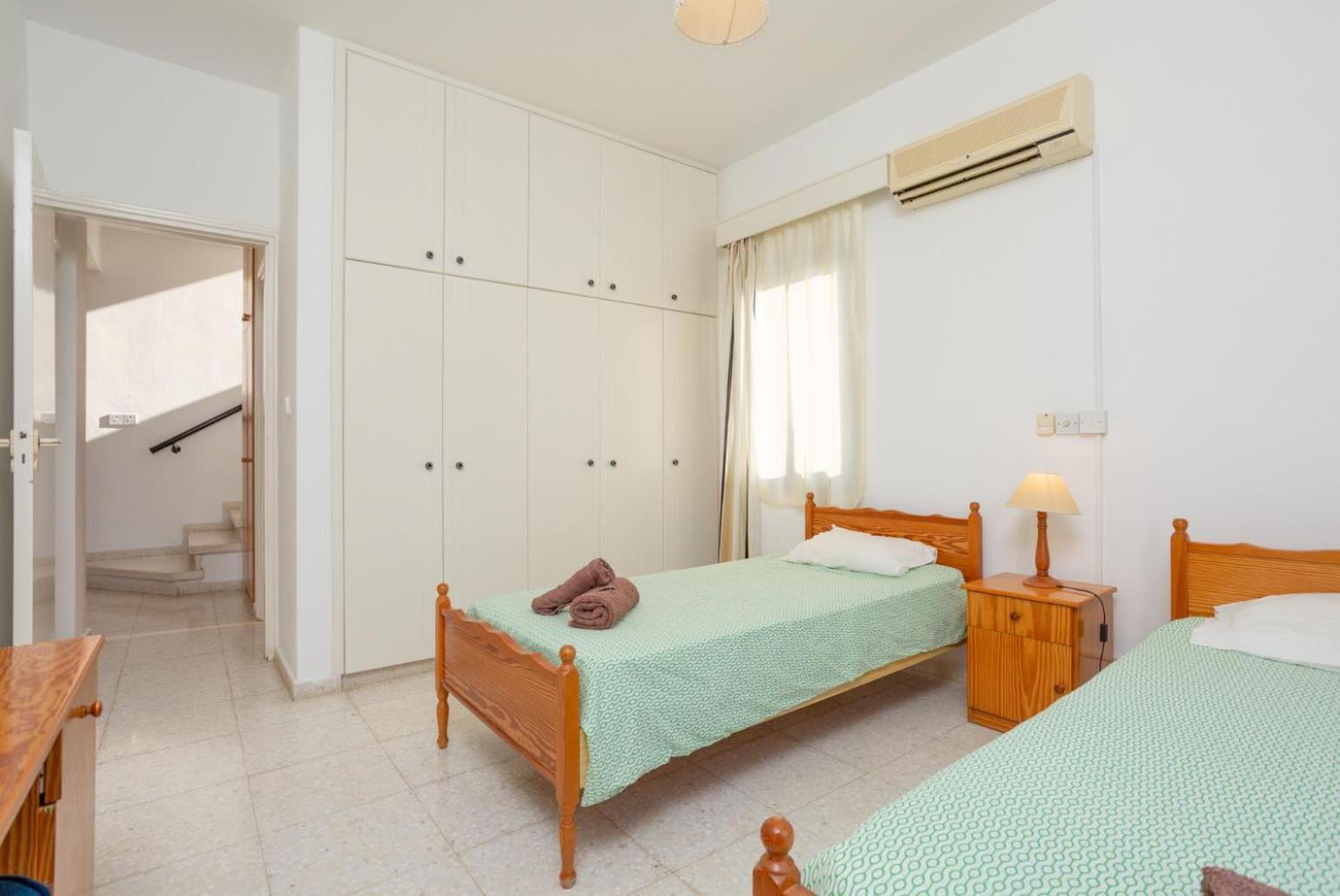 Villa Charoula Pente Пафос Экстерьер фото