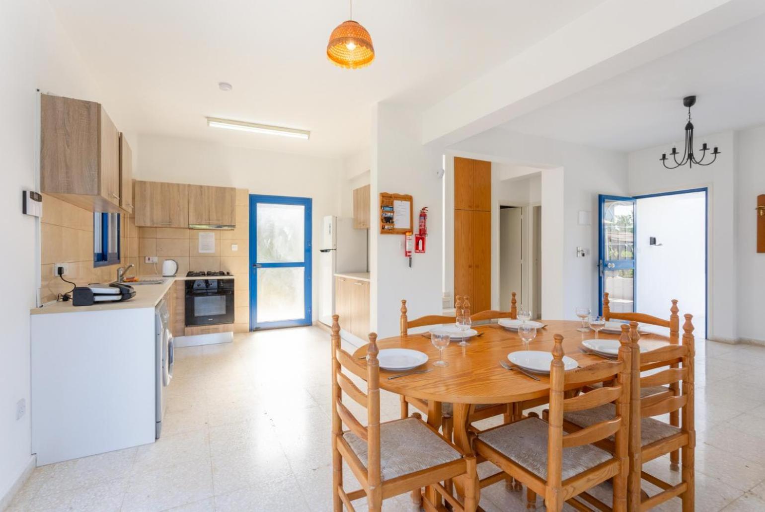 Villa Charoula Pente Пафос Экстерьер фото